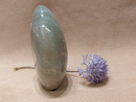 Groene maansteen sculptuur