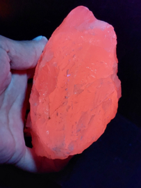 Mangano calciet ruw
