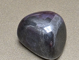 Sugiliet knuffelsteen