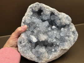 Celestiet cluster groot