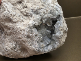 Celestiet cluster groot