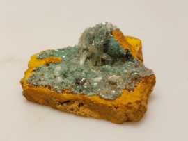 Rosasiet met kristallijne hemimorfiet, Mexico