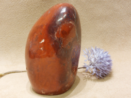 Rode jaspis sculptuur