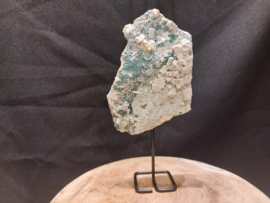 Druzy chalcedoon op standaard