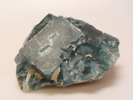 Fluoriet cluster uit Madagaskar, UV gevoelig