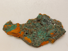 Aurichalciet met calciet cluster