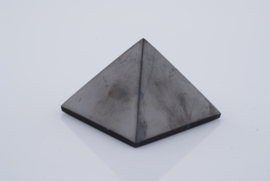 Shungit piramide 8 cm