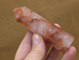 Agnitiet/hematoid kwarts punt