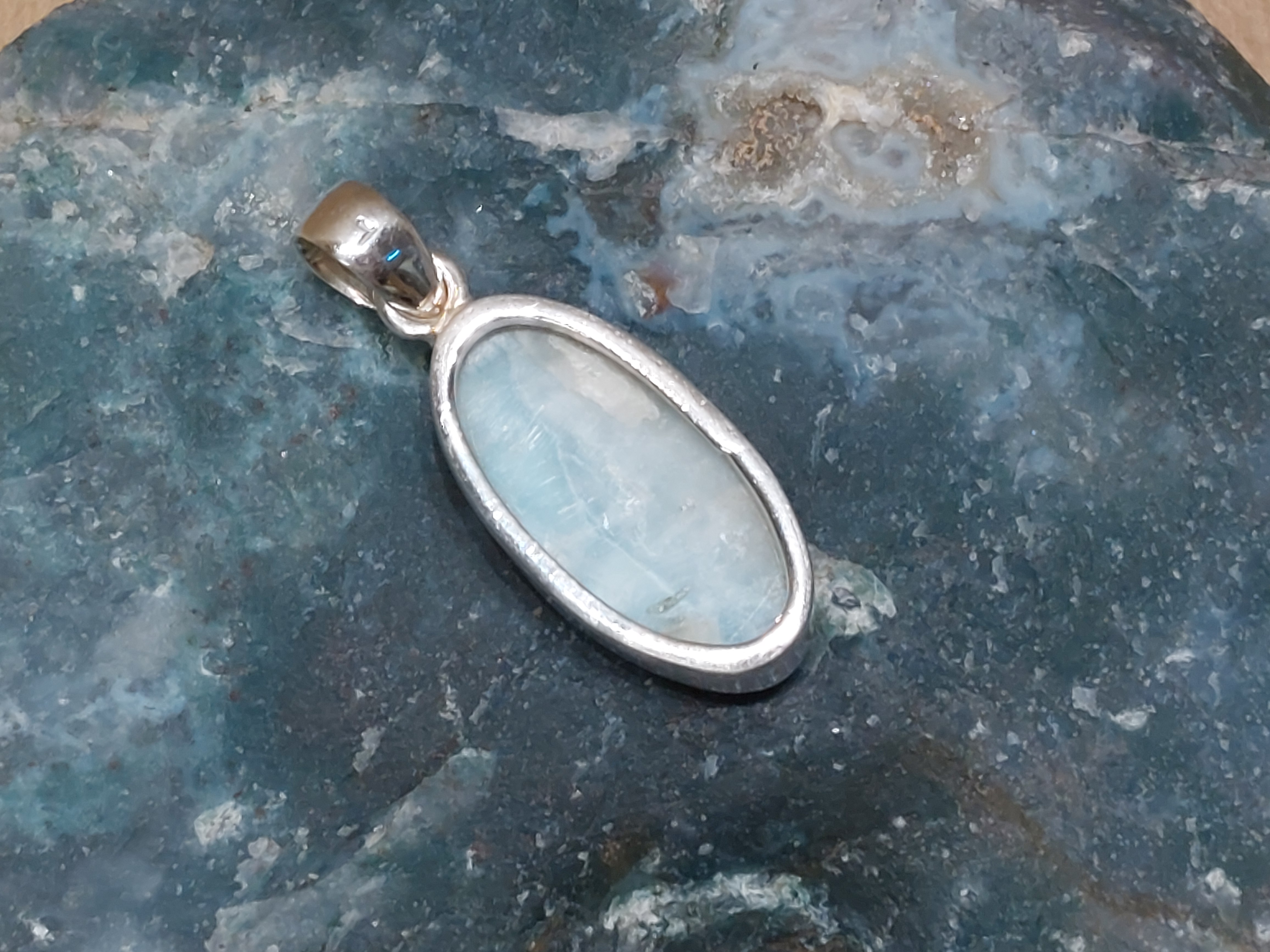 Larimar hanger in zilver