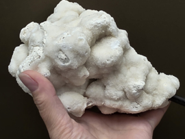 Spirit chalcedoon cluster op standaard uit Indonesië