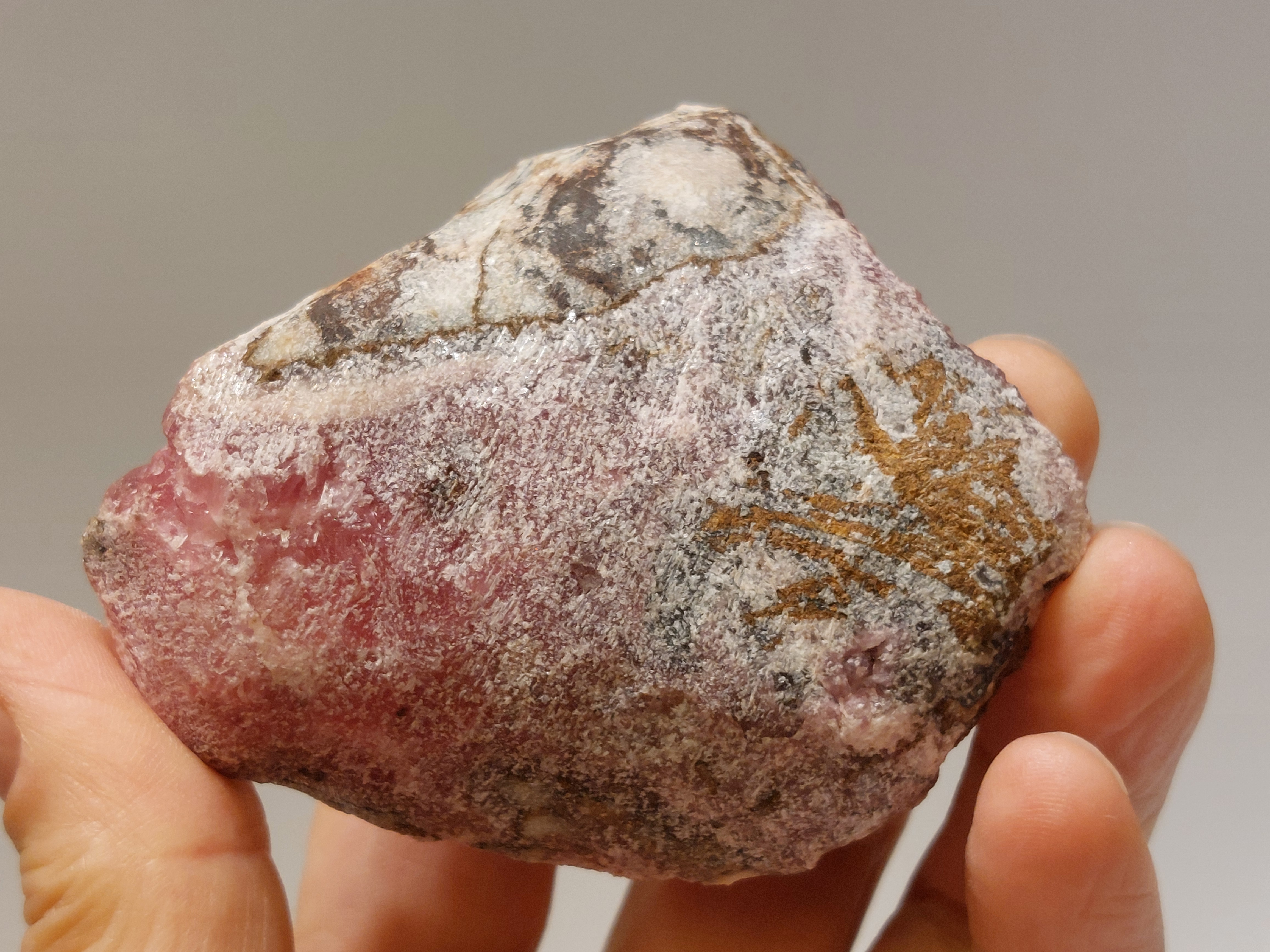 Kobalt calciet cluster uit Marokko