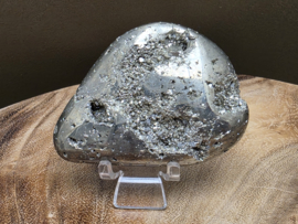 Pyriet handsteen