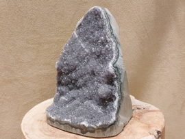 Zwarte amethist cluster