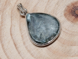 Serafiniet hanger in zilver ruw