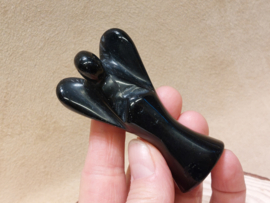 Zwarte obsidiaan engel