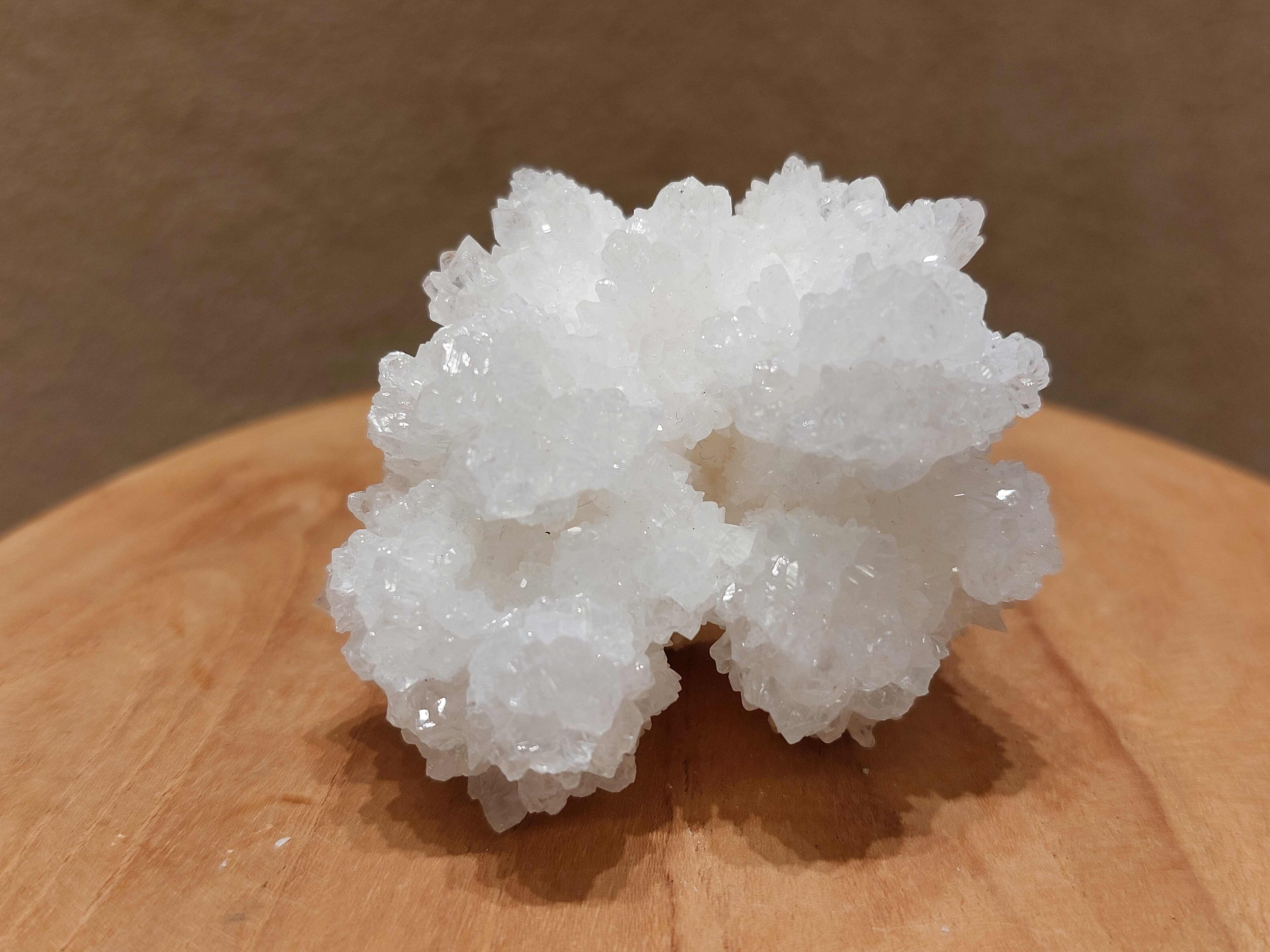 Witte aragoniet cluster uit Mexico