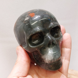 Heliotroop human skull