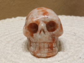 Zonnesteen human skull