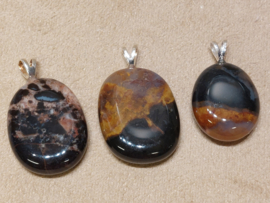 Sardonyx hanger met zilveren oogje