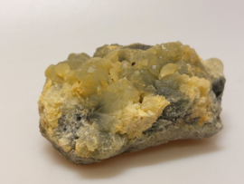 Prehniet cluster uit Marokko