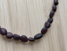 Granaat ketting mat met zilveren sluiting