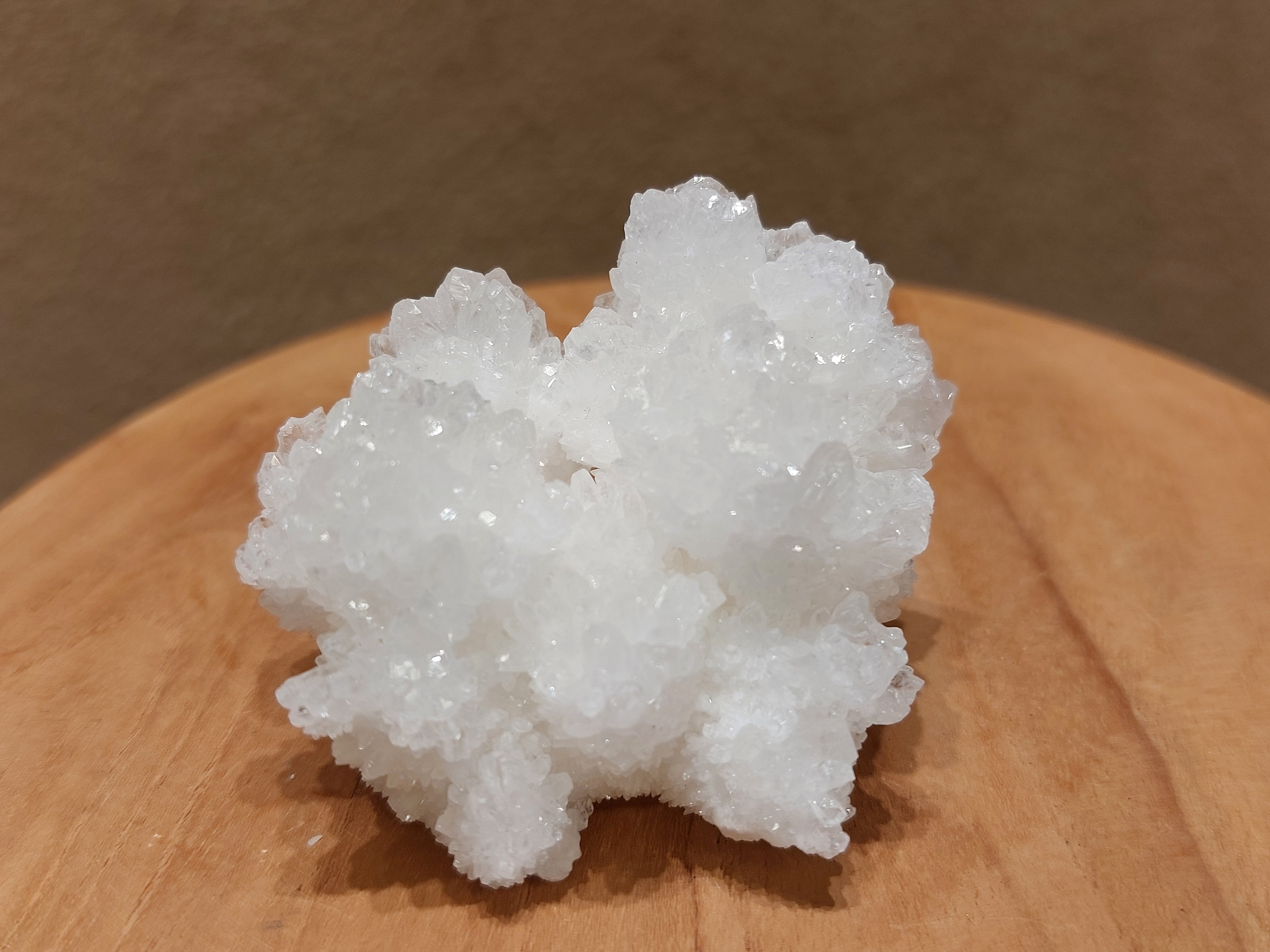 Witte aragoniet cluster uit Mexico