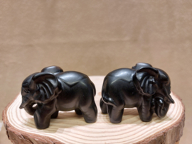 Zwarte obsidiaan olifant
