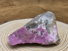Kobalt calciet cluster uit Congo