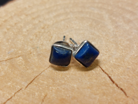 Lapis lazuli oorbellen in zilver
