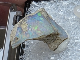 Ethiopisch of welo opaal ruw stukje in doosje