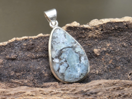 Blauwe opaal hanger in zilver