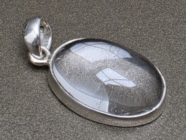 Bergkristal hanger in zilver