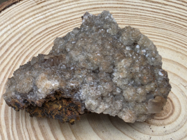 Calciet met hematiet cluster uit Mexico