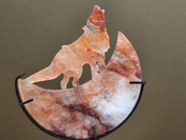 Agnitiet of hematoid kwarts wolf op maan