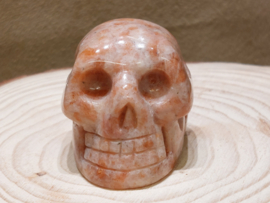Zonnesteen human skull