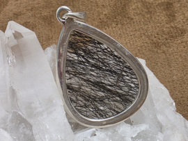 Toermalijn in kwarts hanger in zilver