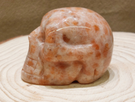Zonnesteen human skull