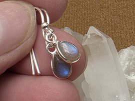 Labradoriet oorbellen in zilver