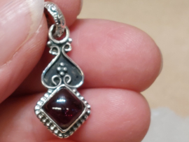 Amethist hanger in zilver