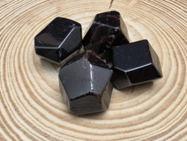 Granaat knuffelsteen