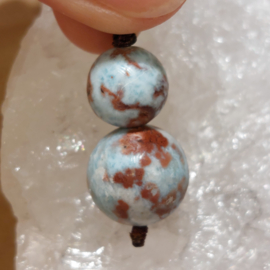 Larimar hanger