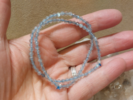 Labradoriet kogelarmband 4 mm facet geslepen