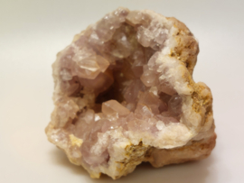 Roze amethist cluster