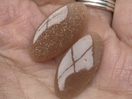 Zonnesteen cabochons set van 2