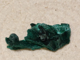 Malachiet ruw cluster/zijde malachiet, Congo