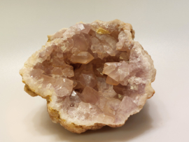 Roze amethist cluster