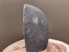 Amethist geode met insluitingen