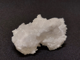 Witte aragoniet cluster uit Mexico