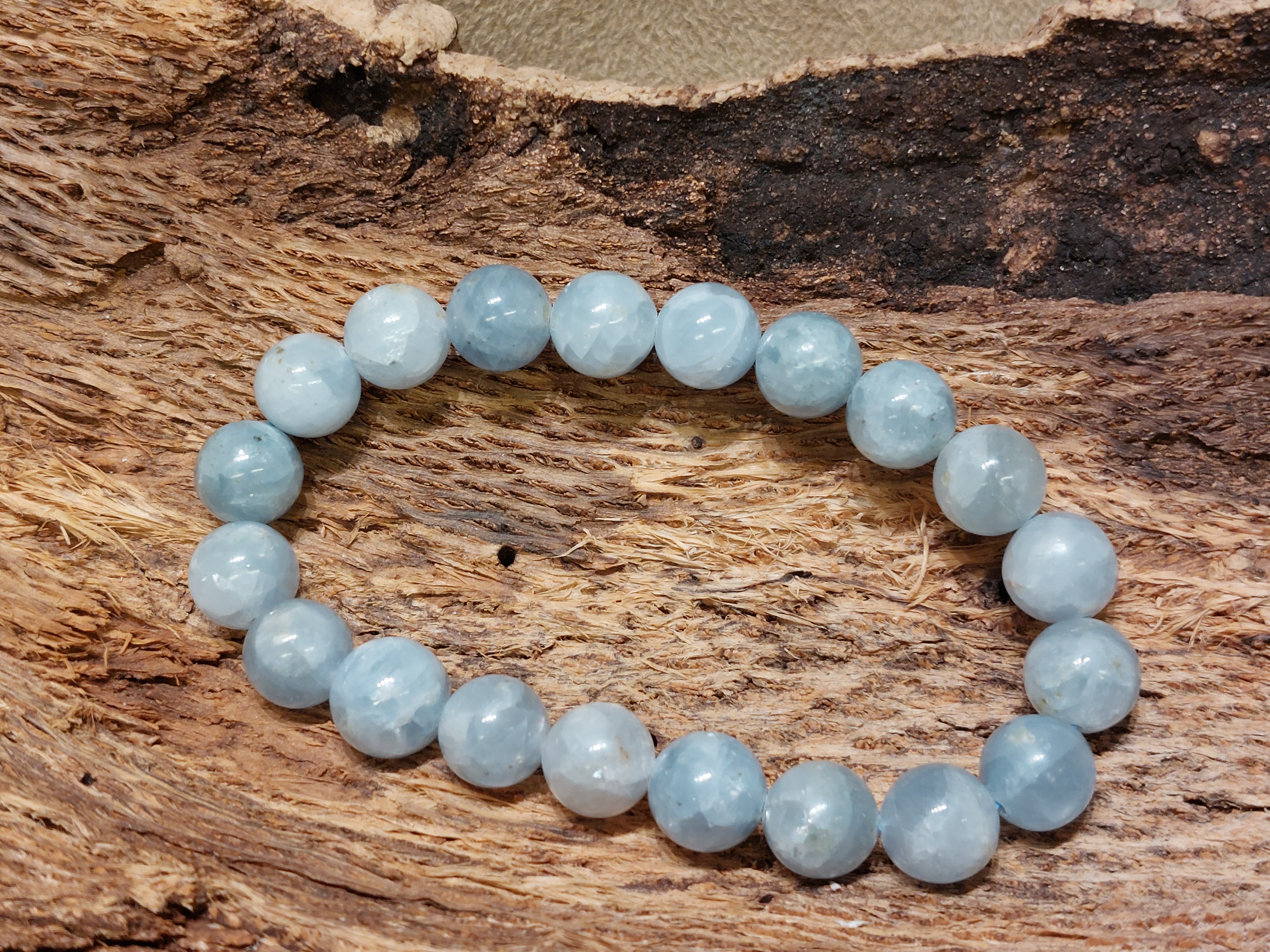 Blauwe calciet kogelarmband 10 mm
