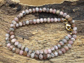 Rhodochrosiet ketting facet geslepen met goudkleurige sluiting